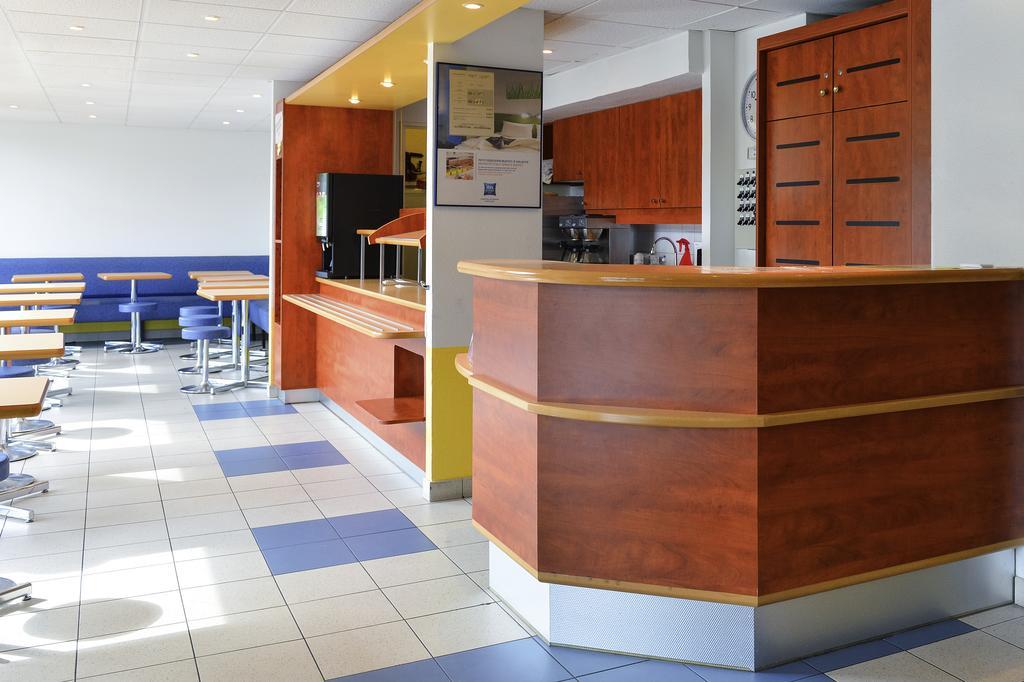 Ibis Budget Orleans Sud Comet Екстер'єр фото